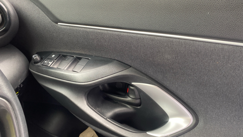 Toyota Yaris Cross 1.5 Hybrid Icon 5dr CVT Hybrid Estate